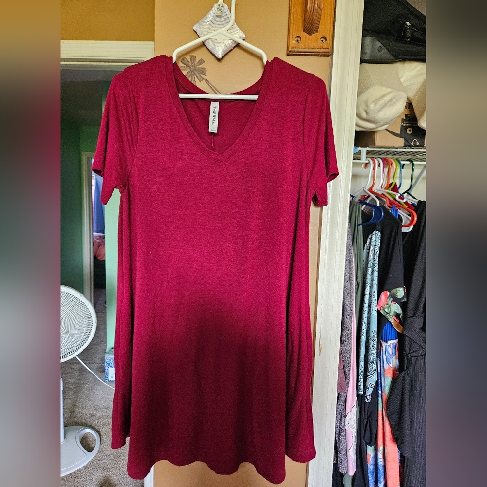Cute burgundy colored tunic
